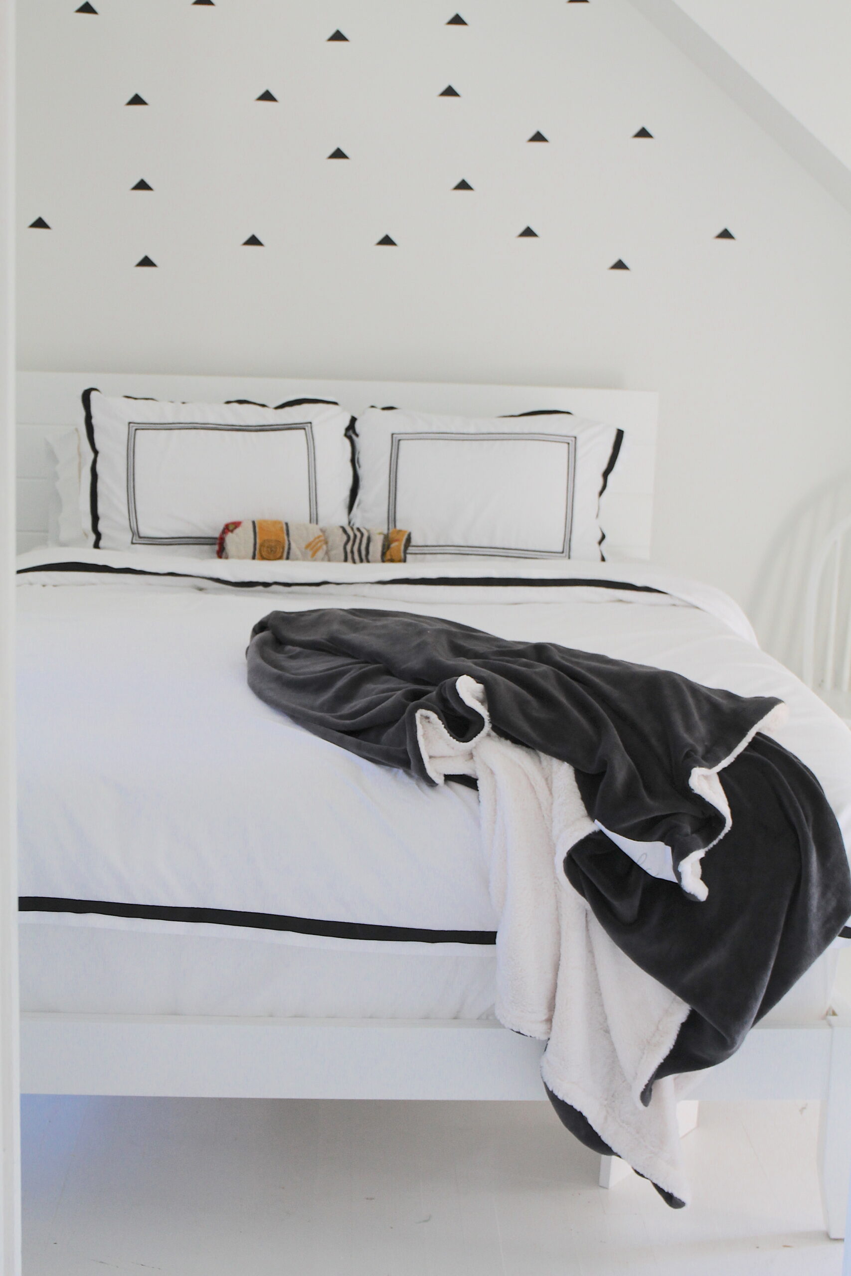 Annual Holiday Gift Series: The Ultimate Everyday Blanket