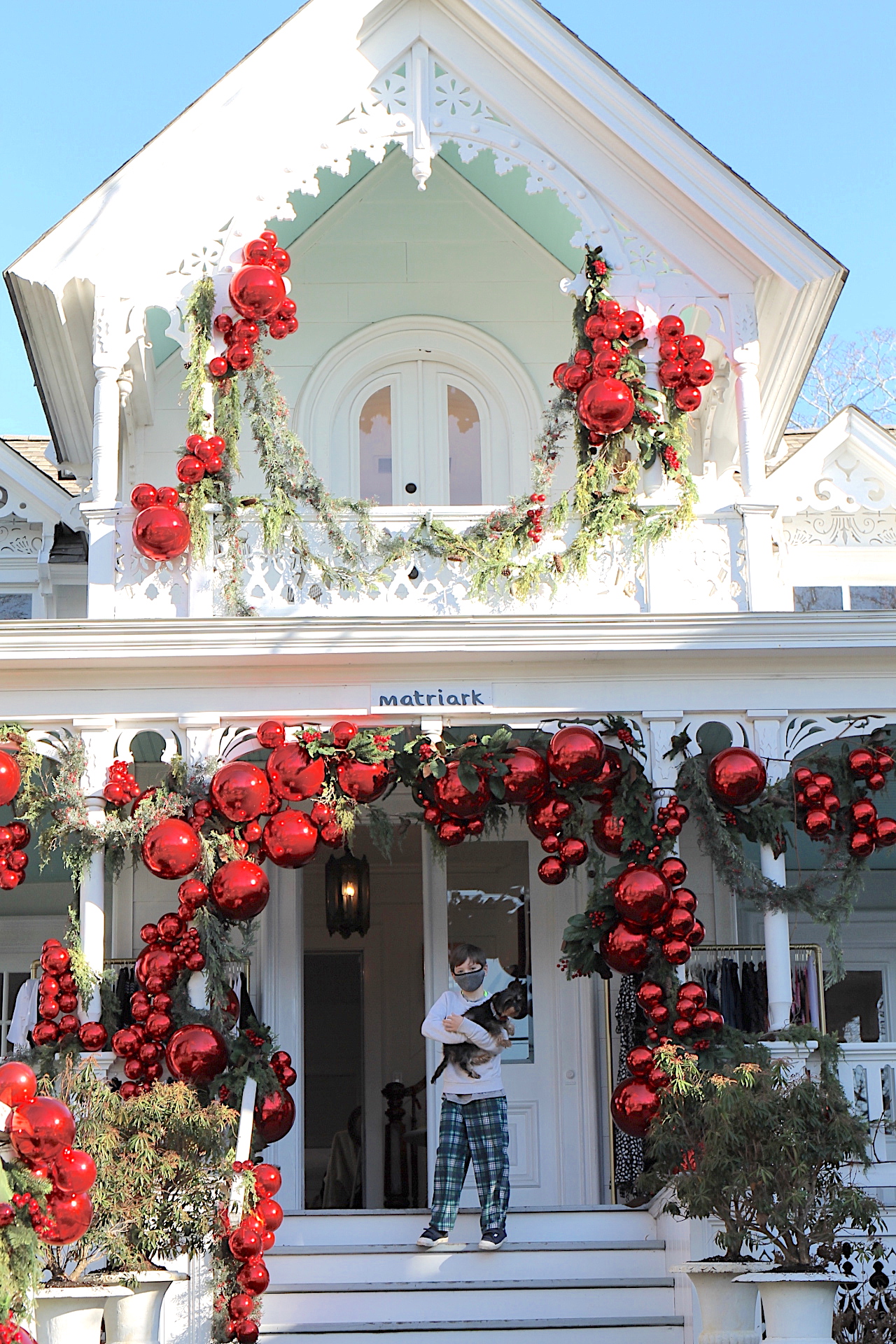 The Year without a Flashy Christmas: Decorating for a Classic Holiday